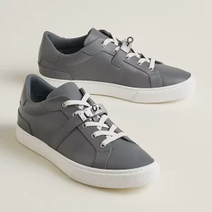 day-sneaker--212901ZH67-worn-1-0-0-800-800_g