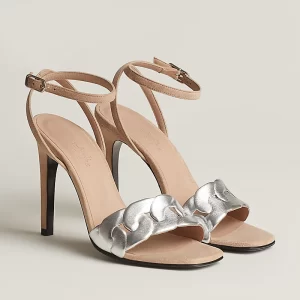 gala-105-sandal--231129Z 59-worn-1-0-0-800-800_g