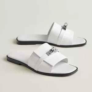 giulia-sandal--231056Z 90-worn-1-0-0-800-800_g