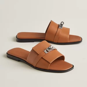 giulia-sandal--231056Z A3-worn-1-0-0-800-800_g