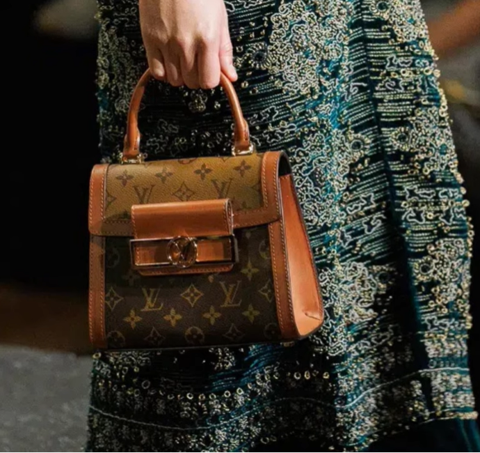 the 10 best handbag trend for 2024(Top Handle Bags)