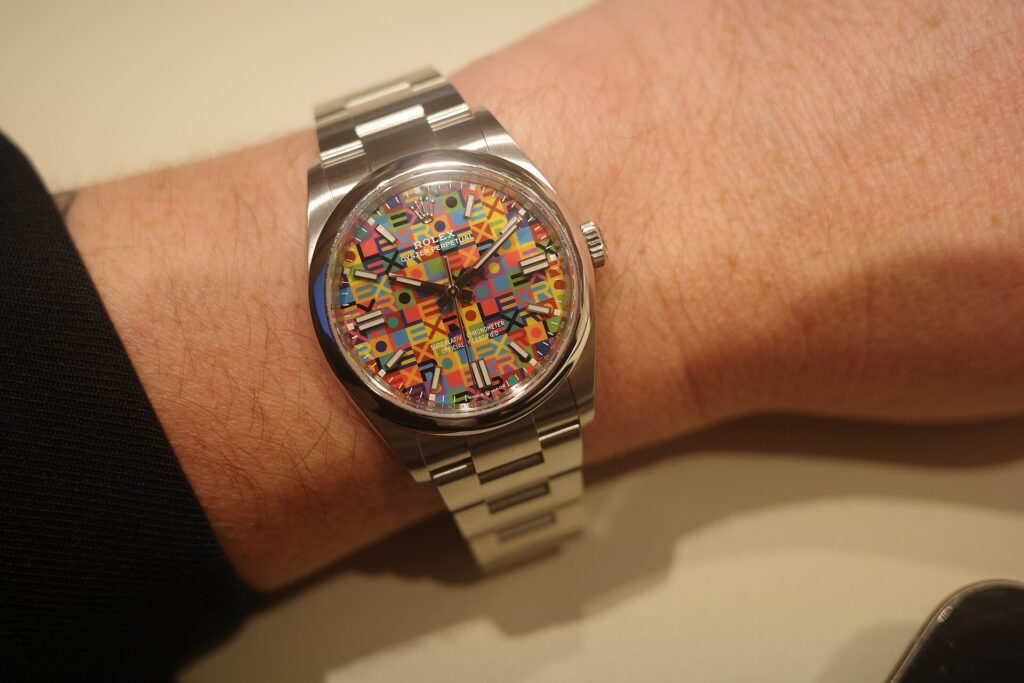 손목에 착용한 롤렉스 오이스터 퍼페추얼 — 31·36·41mm 사이즈 선택 가이드